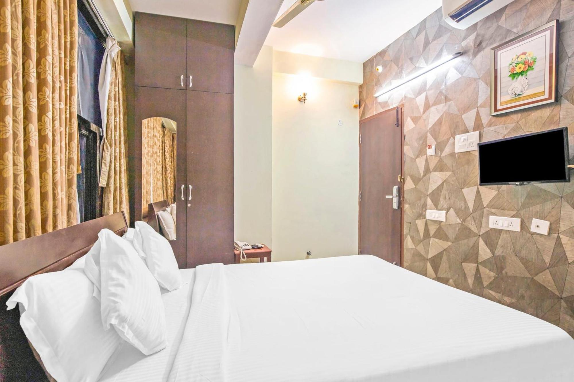 Super Hotel O Kelambakkam Exterior photo